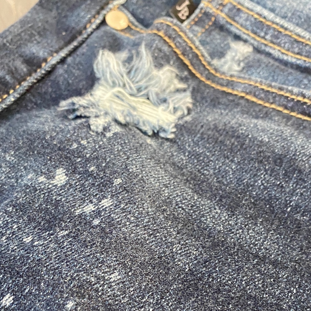 Judy Blue Distressed Bleach Splatter Boyfriend Jeans - Picture 9 of 9
